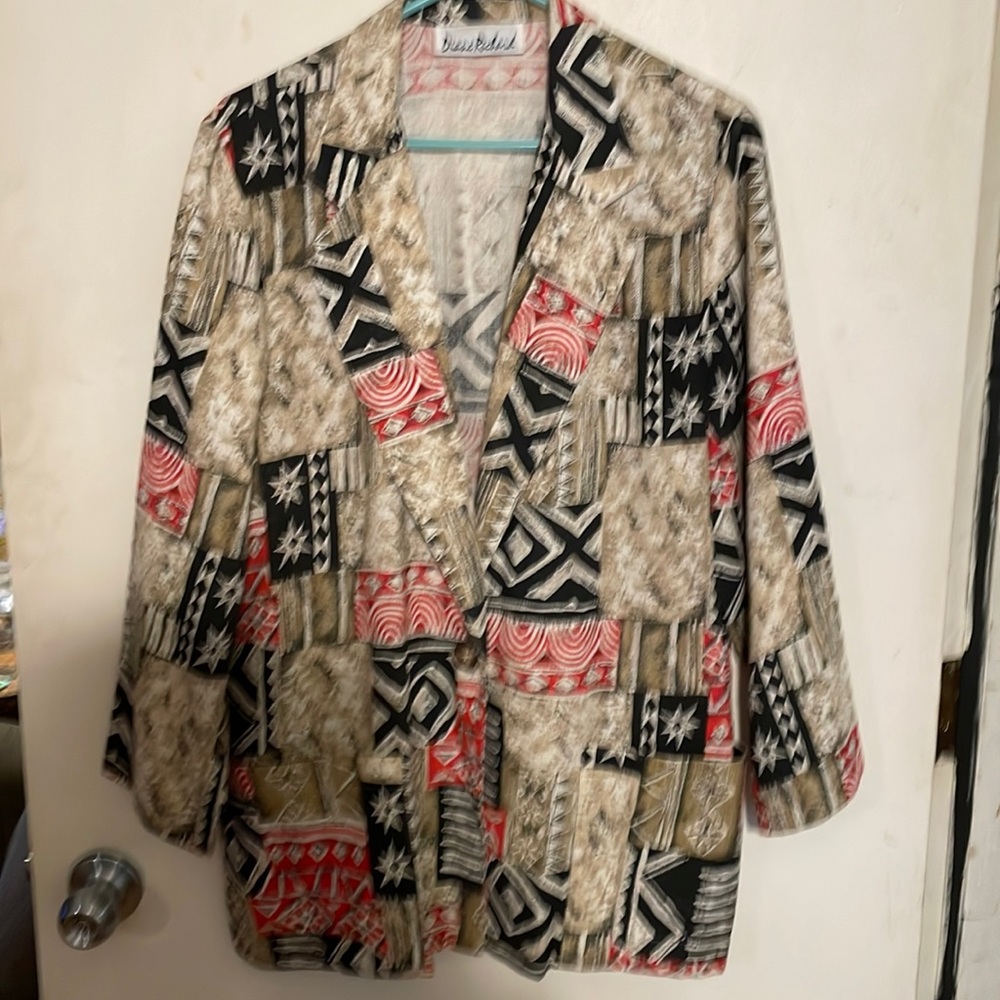 Woman’s Diane Richard black tan and red blazer with pockets size large